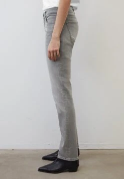 Marc O'Polo MODELL ALBY STRAIGHT - Jeans Straight Leg - Authentic Light Grey Wash -Marc OPolo Geschaft 03042b9ec48742d5819fc06e20377383
