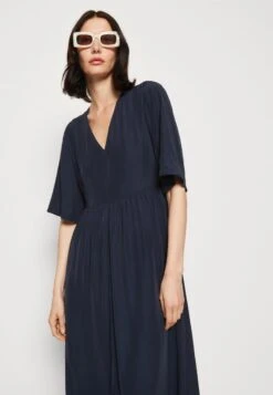 Marc O'Polo DRESS FEMININE SHAPE V NECK WING SLEEVES - Maxikleid - Deep Blue Sea -Marc OPolo Geschaft 0834b5c6fd604b1899fbdf952f2638ff