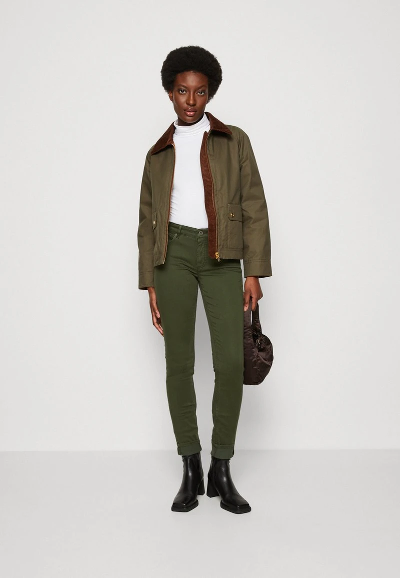 Marc O'Polo 5 POCKET MID WAIST SLIM LEG REGULAR LENGTH - Stoffhose - Wild Olive 4 Marc O'Polo 5 POCKET MID WAIST SLIM LEG REGULAR LENGTH - Stoffhose - Wild Olive – Bild 2