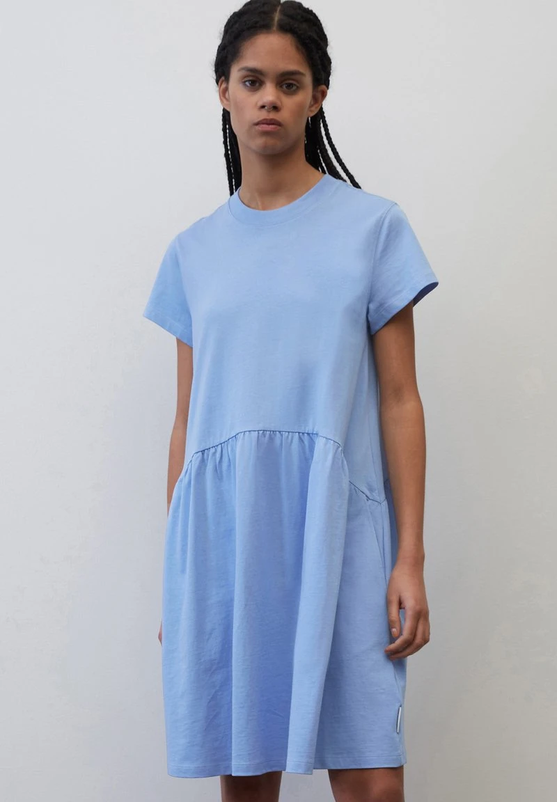 Marc O'Polo DENIM STIL LOOSE - Jerseykleid - Soft Sky Blue 3 Marc O'Polo DENIM STIL LOOSE - Jerseykleid - Soft Sky Blue