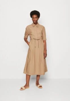 Marc O'Polo STYLE BELTED WAIST PLEATS - Blusenkleid - Dusty Earth
