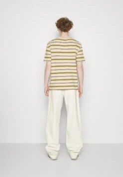 Marc O'Polo TROUSERS WIDE LEG LOW CROTCH - Jeans Relaxed Fit - Ecru Wash -Marc OPolo Geschaft 14f151574c444eb8890e64048ca421a7