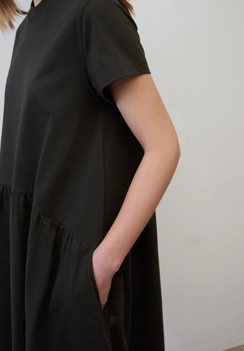 Marc O'Polo DENIM STIL LOOSE - Jerseykleid - Black 5 Marc O'Polo DENIM STIL LOOSE - Jerseykleid - Black – Bild 3