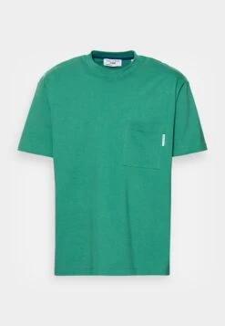 Marc O'Polo DENIM SHORT SLEEVE CHEST POCKET - T-Shirt Basic - Green Depths 11 Marc O'Polo DENIM SHORT SLEEVE CHEST POCKET - T-Shirt Basic - Green Depths -Marc OPolo Geschaft 175b2998c8164f42ae3bfd40d95ec3db