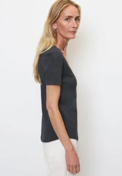 Marc O'Polo V-NECK REGULAR - T-Shirt Basic - Deep Blue Sea -Marc OPolo Geschaft 1bfaab7b95054300abae0587ce49d787