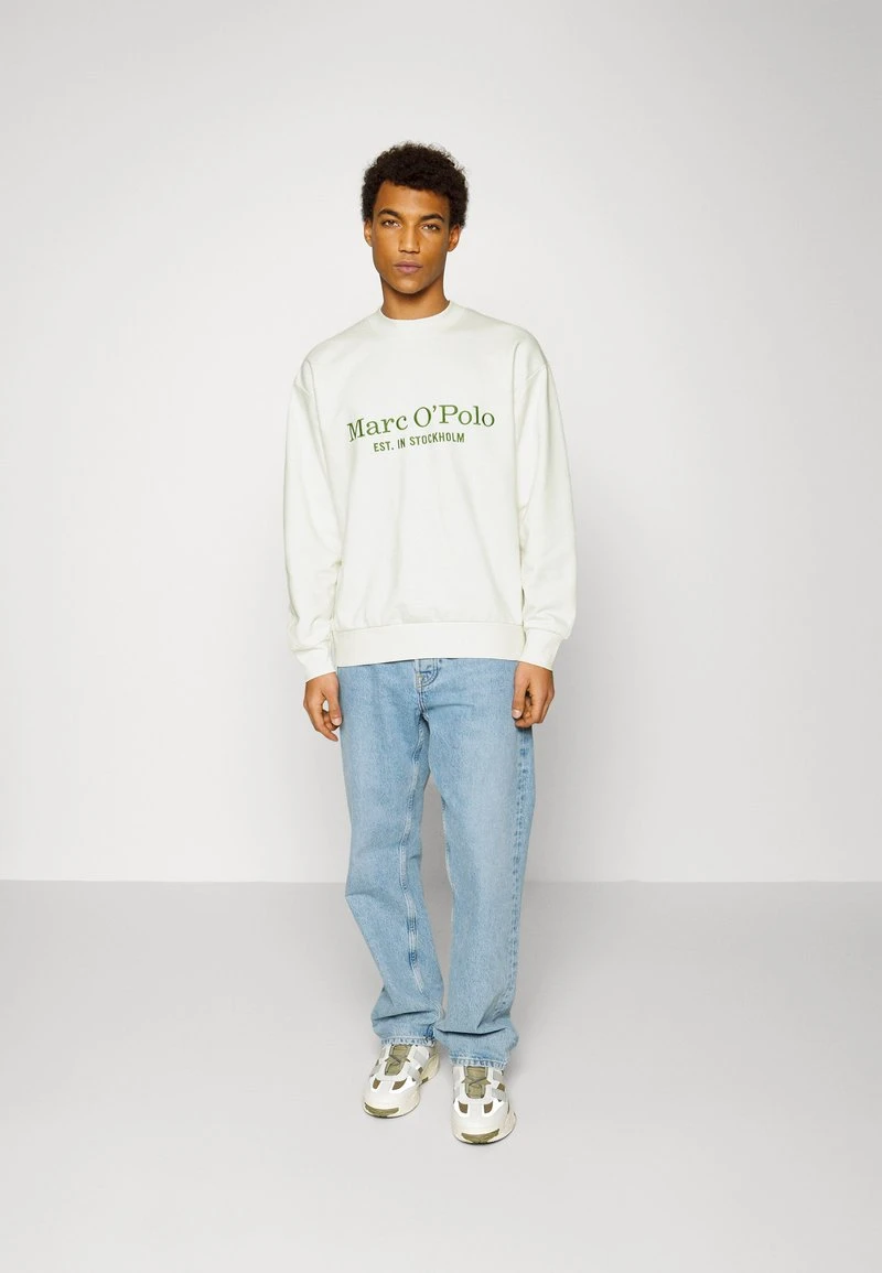 Marc O'Polo CREWNECK, EMBROIDERED ARTWORK ON CHEST - Sweatshirt - White 4 Marc O'Polo CREWNECK, EMBROIDERED ARTWORK ON CHEST - Sweatshirt - White – Bild 2