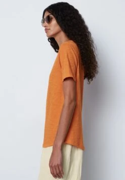 Marc O'Polo V-NECK REGULAR - T-Shirt Basic - Marigold Orange -Marc OPolo Geschaft 2044280ad6934b01b8c1af5d76e4789c