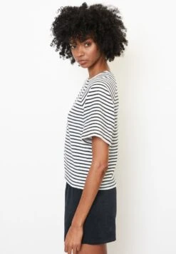 Marc O'Polo GESTREIFTES FROTTEE-KURZARM REGULAR AUS - T-Shirt Print - Multi Deep Blue Sea 11 Marc O'Polo GESTREIFTES FROTTEE-KURZARM REGULAR AUS - T-Shirt Print - Multi Deep Blue Sea -Marc OPolo Geschaft 22c3a56740d94800bf5dc4bb10324b84