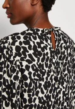 Marc O'Polo DRESS VOLUMINOUS ARM GATHERINGS MIDI LENGTH - Freizeitkleid - Multi/black 13 Marc O'Polo DRESS VOLUMINOUS ARM GATHERINGS MIDI LENGTH - Freizeitkleid - Multi/black -Marc OPolo Geschaft 2332b34250014b44a11b1e67fedf9d11