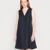 Marc O'Polo DRESS A SHAPE V NECKLINE SLEEVELESS - Freizeitkleid - Deep Sky -Marc OPolo Geschaft 2583d30bd669487cba2cc9e241985cd6