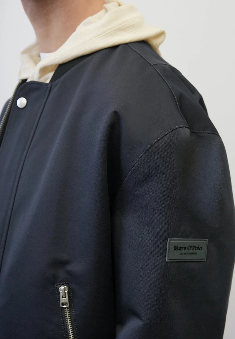 Marc O'Polo Bomberjacke - Dark Navy 5 Marc O'Polo Bomberjacke - Dark Navy – Bild 3