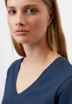 Marc O'Polo DENIM V-NECK- REGULAR - T-Shirt Basic - Admiral -Marc OPolo Geschaft 3ad05166cecc425d8b838bada89cd799