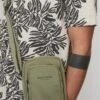 Marc O'Polo Umhängetasche - Olive -Marc OPolo Geschaft 3c4a7b9a339648eba40c496cd5280a45