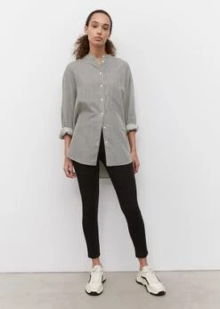 Marc O'Polo TROUSER MID WAIST BOYFRIEND FIT CROPPED LENGTH - Jeans Slim Fit - Cashmere Dark Blue Wash -Marc OPolo Geschaft 3d8b55785f394691a969d4911f9a57ae