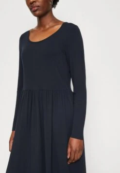 Marc O'Polo DRESS - Jerseykleid - Deep Blue Sea 13 Marc O'Polo DRESS - Jerseykleid - Deep Blue Sea -Marc OPolo Geschaft 3d94b62affa74dd4a8a40cf334a52a2a