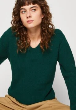 Marc O'Polo LONGSLEEVE V NECK - Strickpullover - Spring Pine -Marc OPolo Geschaft 3ddb3383ba2d47b1afa34098260cb13c
