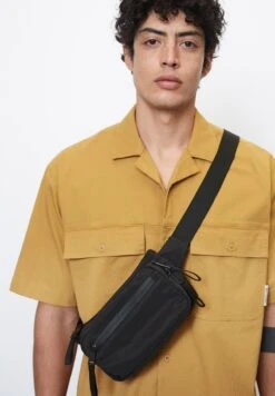 Marc O'Polo LEICHTE - Gürteltasche - Black