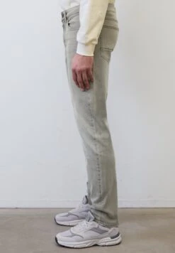 Marc O'Polo MODELL KEMI AUS BIO-MIX - Jeans Straight Leg - Light Grey Wash -Marc OPolo Geschaft 4301efe109034392863aed716e043d64