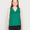 Marc O'Polo BLOUSE SLEEVELESS BACKSIDE PLEAT - Bluse - Preppy Green -Marc OPolo Geschaft 49135d1fb6b946079f484ac4a4707ce7