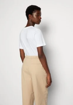 Marc O'Polo PANTS O-SHAPED LEG HIGH RISE CUFFS - Stoffhose - Frosty Sand -Marc OPolo Geschaft 4c8355d278134668b645568269db3477