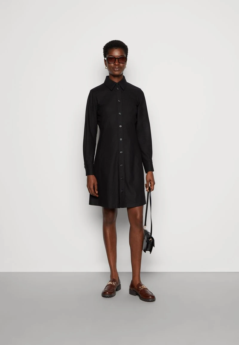 Marc O'Polo DRESS FEMININ SILHOUETTE SHIRT STYLE CUT LINES - Blusenkleid - Black 4 Marc O'Polo DRESS FEMININ SILHOUETTE SHIRT STYLE CUT LINES - Blusenkleid - Black – Bild 2