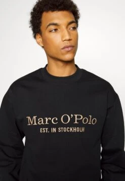 Marc O'Polo CREWNECK, EMBROIDERED ARTWORK ON CHEST - Sweatshirt - Black -Marc OPolo Geschaft 537d2b2fcb714d0e9e425a18fe493da9