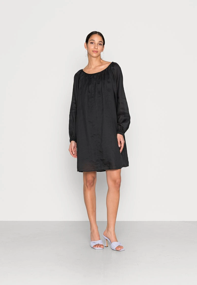 Marc O'Polo DRESS FEMININE GATHERING ROUND NECKLINE VOLUMINOUS SLEEVE - Freizeitkleid - Black 8 Marc O'Polo DRESS FEMININE GATHERING ROUND NECKLINE VOLUMINOUS SLEEVE - Freizeitkleid - Black – Bild 6