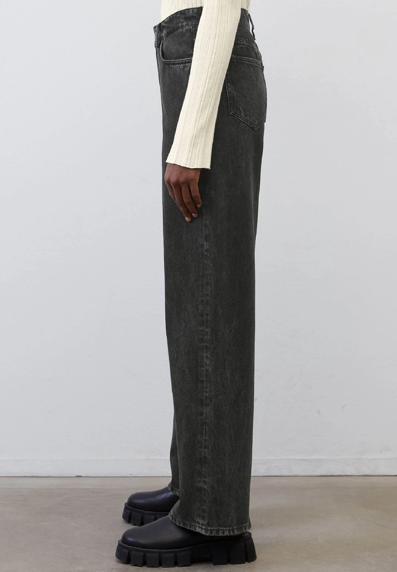 Marc O'Polo SODRA WIDE - Flared Jeans - Black Salt N Pepper Wash 6 Marc O'Polo SODRA WIDE - Flared Jeans - Black Salt N Pepper Wash – Bild 4