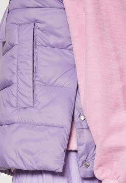 Marc O'Polo VEST DETACHABLE HOOD WELT POCKETS SIDE SLIT - Weste - Sunbleached Purple -Marc OPolo Geschaft 689bbd0253364fe3930dab22a713a170