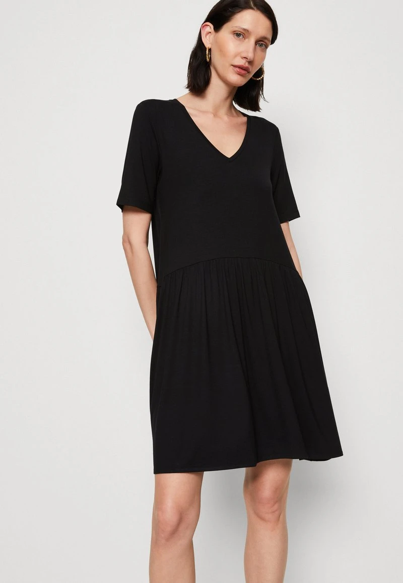 Marc O'Polo EASY FIT - Jerseykleid - Black 6 Marc O'Polo EASY FIT - Jerseykleid - Black – Bild 4