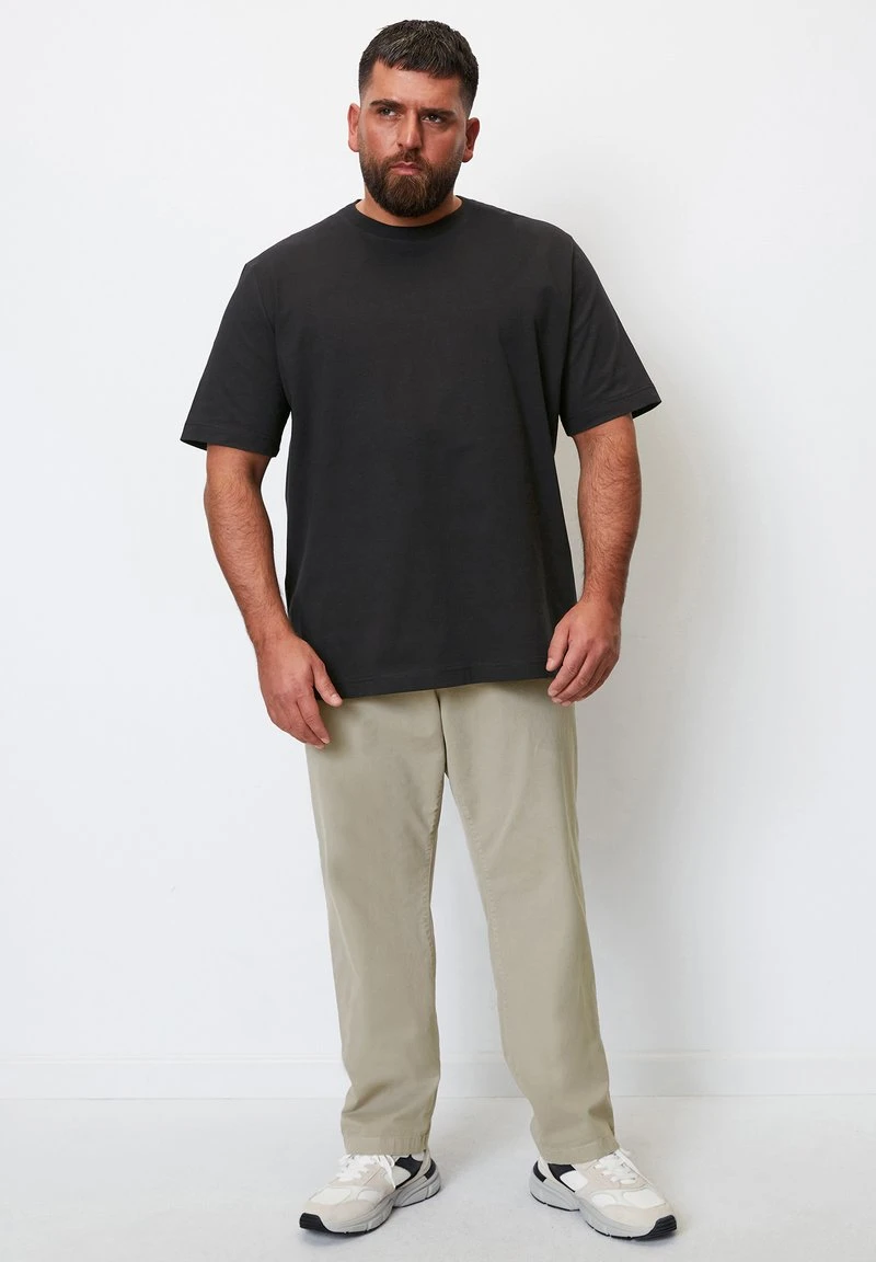 Marc O'Polo REGULAR AUS HEAVY WEIGHT - T-Shirt Basic - Black 4 Marc O'Polo REGULAR AUS HEAVY WEIGHT - T-Shirt Basic - Black – Bild 2