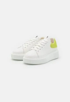 Marc O'Polo MOD SVEA - Sneaker Low - White/lime Green -Marc OPolo Geschaft 6e648eafe7fe434bbcd091bc5869a5e8