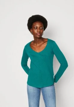 Marc O'Polo DENIM LONGSLEEVE V NECK REGULAR FIT - Langarmshirt - Green -Marc OPolo Geschaft 6f7d6608398f4a938c73df05a91bad98