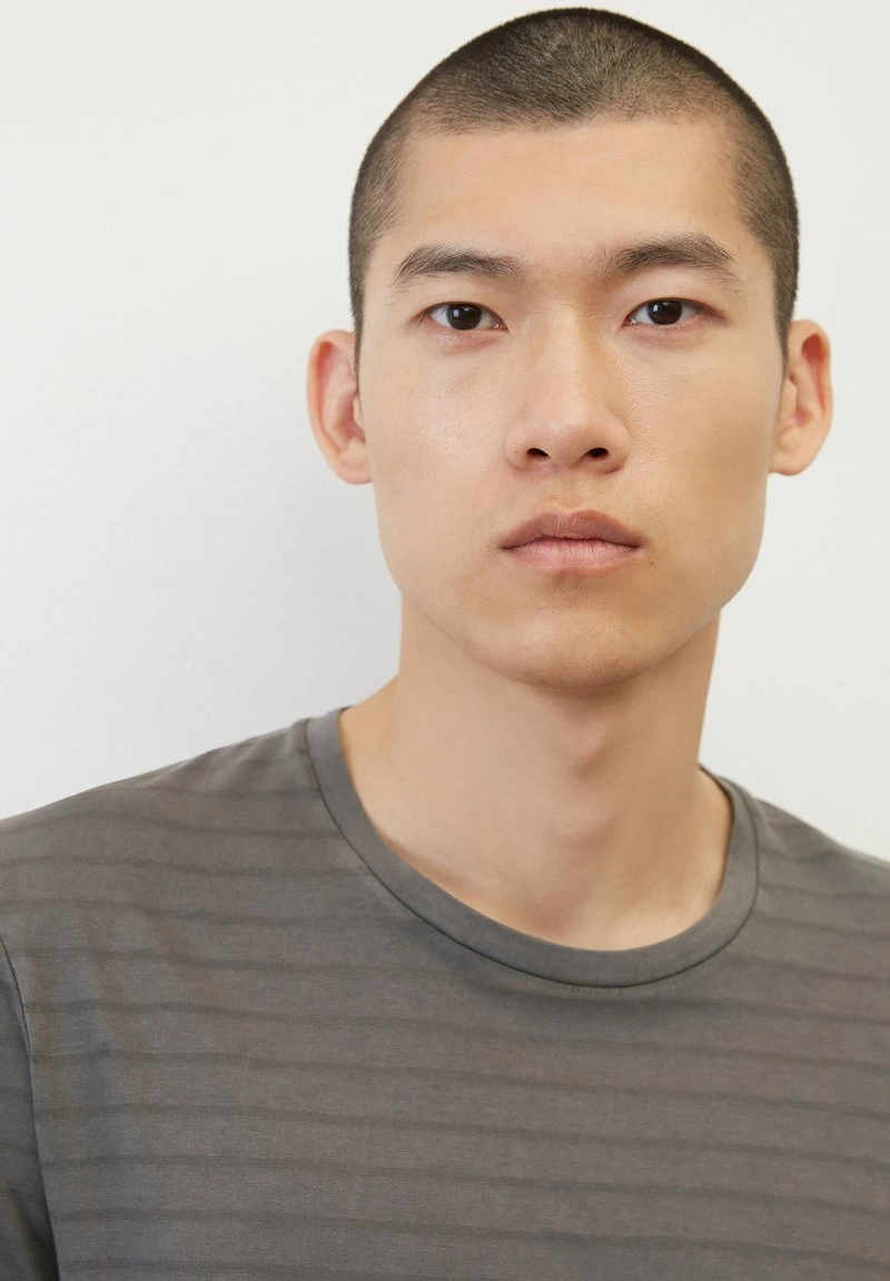 Marc O'Polo COLDDYE FÄR - T-Shirt Print - Moonless Sky 6 Marc O'Polo COLDDYE FÄR - T-Shirt Print - Moonless Sky – Bild 4