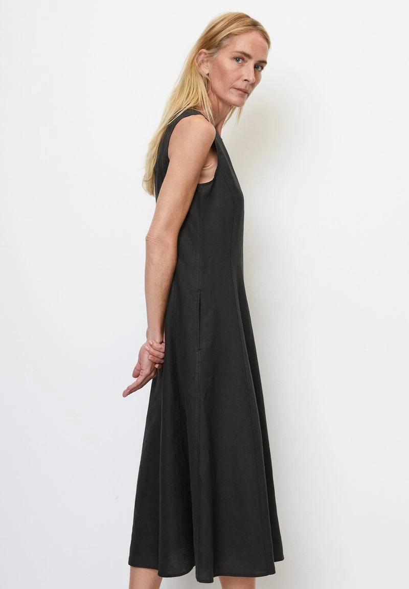 Marc O'Polo TANK STYLE CUTLINES - Freizeitkleid - Black 5 Marc O'Polo TANK STYLE CUTLINES - Freizeitkleid - Black – Bild 3