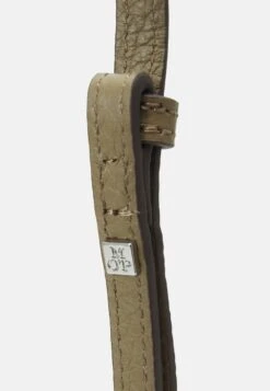 Marc O'Polo BYDA - Umhängetasche - Dusty Earth 11 Marc O'Polo BYDA - Umhängetasche - Dusty Earth -Marc OPolo Geschaft 759c1d68907040e1a24a7813855af714