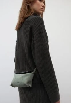 Marc O'Polo MOD HAYA - Umhängetasche - Black -Marc OPolo Geschaft 7df8d902c51448acaea3d6a1d8a6e287