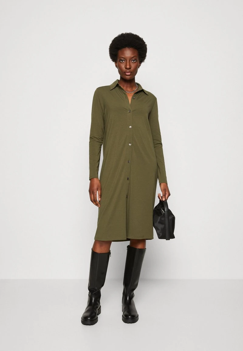 Marc O'Polo DRESS LONG SLEEVE COLLAR BUTTON PLACKET - Jerseykleid - Wild Olive 4 Marc O'Polo DRESS LONG SLEEVE COLLAR BUTTON PLACKET - Jerseykleid - Wild Olive – Bild 2