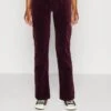 Marc O'Polo DENIM PANTS STRAIGHT LEG TURN UP - Stoffhose - Orante Plum 1 Marc O'Polo DENIM PANTS STRAIGHT LEG TURN UP - Stoffhose - Orante Plum -Marc OPolo Geschaft 7fa39fe45a9e4eaabd9db345f743a157