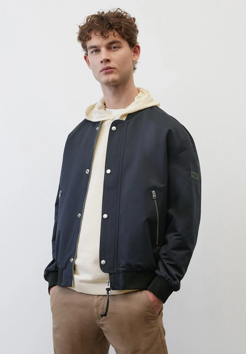 Marc O'Polo Bomberjacke - Dark Navy 3 Marc O'Polo Bomberjacke - Dark Navy