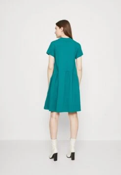 Marc O'Polo DENIM DRESS STYLE HEAVY RAW RUFFLES - Jerseykleid - Green -Marc OPolo Geschaft 87c1ee76d73c4c189a7d9904b630e7b4