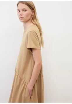 Marc O'Polo DENIM DRESS T-SHIRT STYLE HEAVY RAW RUFFLES - Jerseykleid - Bright Chestnut 11 Marc O'Polo DENIM DRESS T-SHIRT STYLE HEAVY RAW RUFFLES - Jerseykleid - Bright Chestnut -Marc OPolo Geschaft 8b55c21bcc154e79bf8b3db14f629eb9