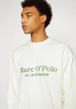 Marc O'Polo CREWNECK, EMBROIDERED ARTWORK ON CHEST - Sweatshirt - White 11 Marc O'Polo CREWNECK, EMBROIDERED ARTWORK ON CHEST - Sweatshirt - White -Marc OPolo Geschaft 8ef0202f17aa48f5a72dc4758b714353