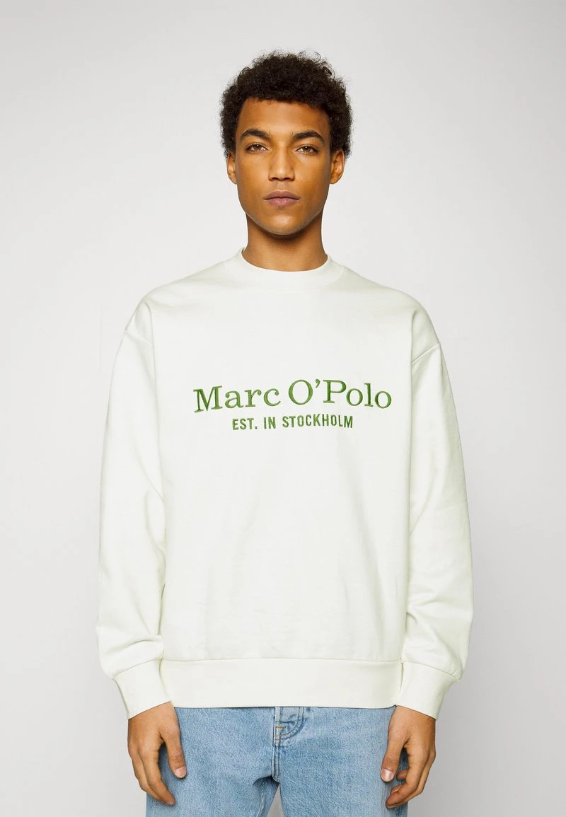 Marc O'Polo CREWNECK, EMBROIDERED ARTWORK ON CHEST - Sweatshirt - White 3 Marc O'Polo CREWNECK, EMBROIDERED ARTWORK ON CHEST - Sweatshirt - White