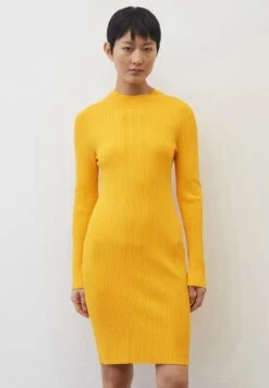 Marc O'Polo LONGSLEEVE, SMALL STAND-UP COLLAR - Strickkleid - Morning Sun