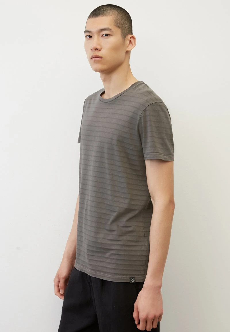 Marc O'Polo COLDDYE FÄR - T-Shirt Print - Moonless Sky 5 Marc O'Polo COLDDYE FÄR - T-Shirt Print - Moonless Sky – Bild 3