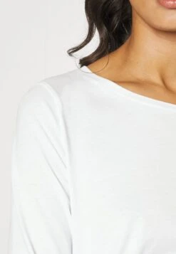 Marc O'Polo LONG SLEEVES BOAT NECK ROUND HEM - Langarmshirt - White 13 Marc O'Polo LONG SLEEVES BOAT NECK ROUND HEM - Langarmshirt - White -Marc OPolo Geschaft 9a2d0efa081c4315bb160d3bb15aade0