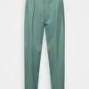 Marc O'Polo PANTS MENSWEAR INSPIRED PLEATED HIGH RISE - Stoffhose - Lake Green -Marc OPolo Geschaft 9fb9a1388c114bb6a96da14d546ddd7d 1