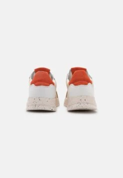 Marc O'Polo ELDA - Sneaker Low - Beige/peach -Marc OPolo Geschaft a489c904987e46cdb5fb5fdcf8f2efff