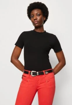 Marc O'Polo DENIM SHORTSLEEVE ROUNDNECK SLIM FIT - T-Shirt Basic - Black -Marc OPolo Geschaft aaaf10a837d64cf8a59ba15b7e016e5d